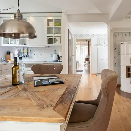 14 Am Januspark Apartment *