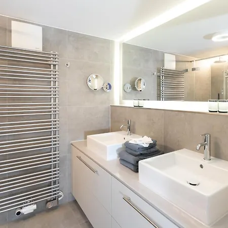 14 Am Januspark